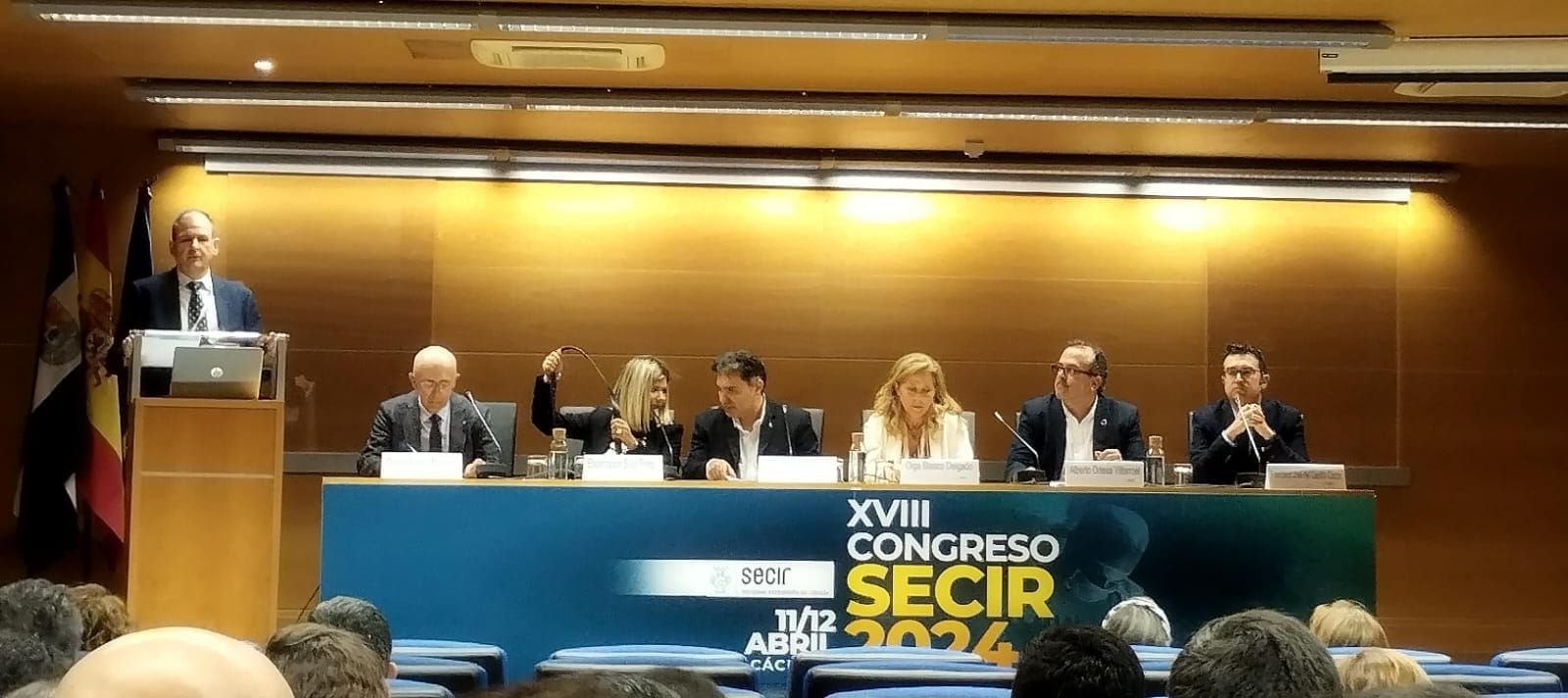 El Dr. del Castillo representa al icomBA en el XVIII Congreso de la Sociedad Extremeña de la Cirugía