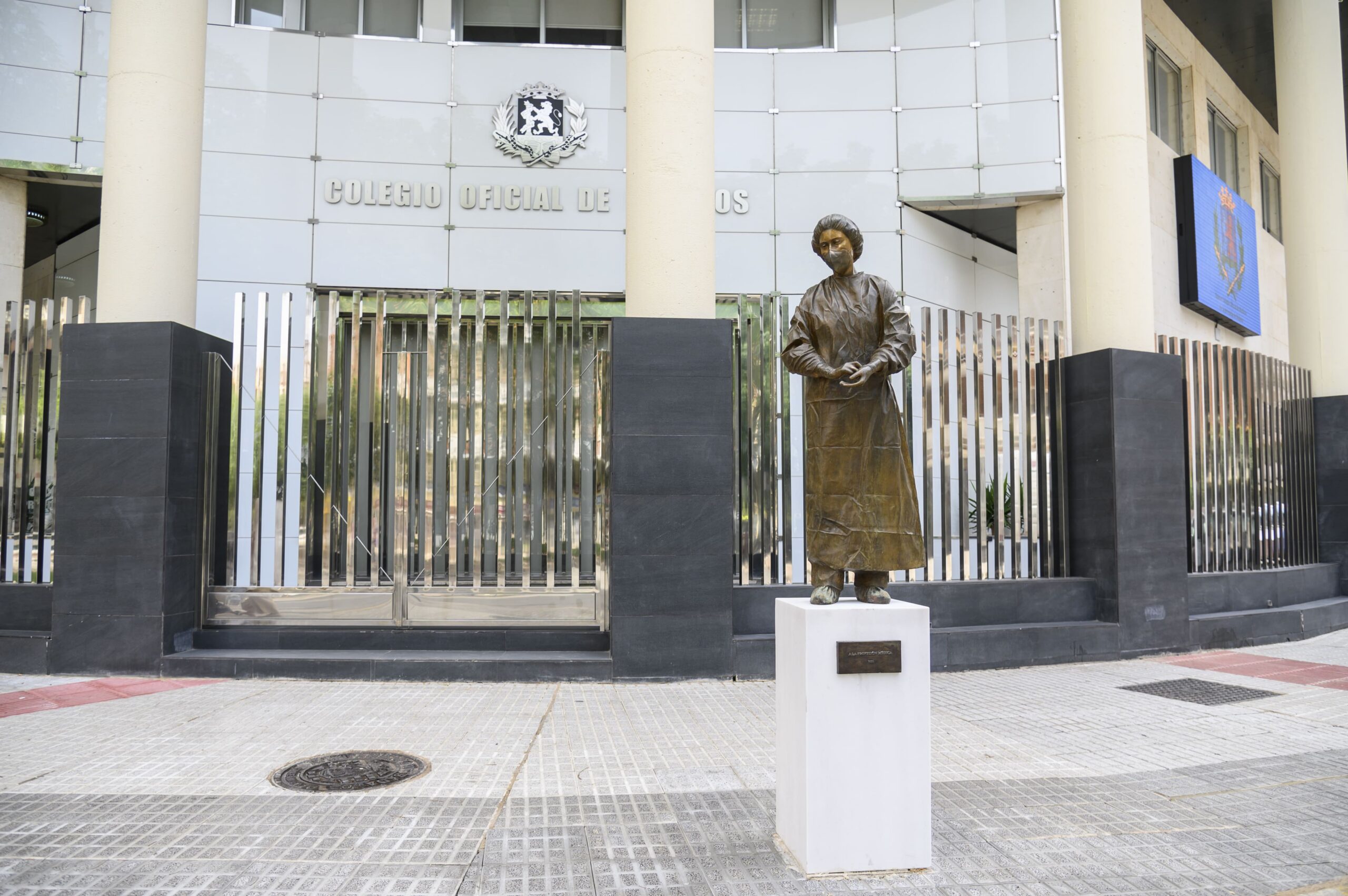 JV inauguracion estatua A 167 1 scaled