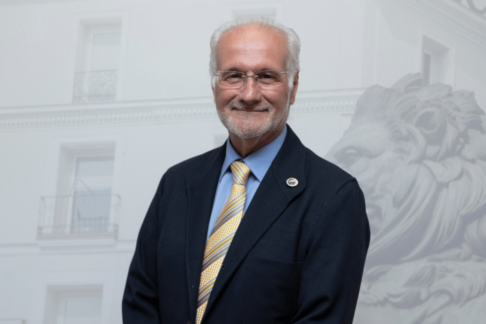 Inicio 23 Dr. Manuel Fernández Chavero: “Comisiones de Deontología: Asistentes de Navegación”